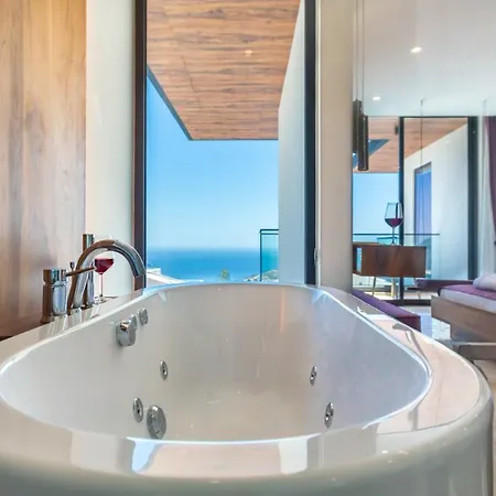 Phi With Heated Indoor Pool Villa *